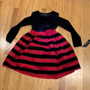 💎 A George dress.